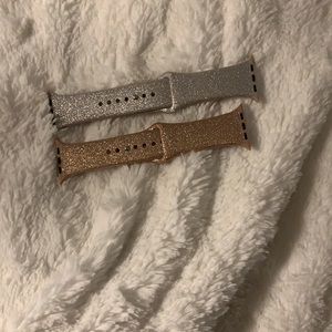 Set of two silicone watch bands for Apple Watch.